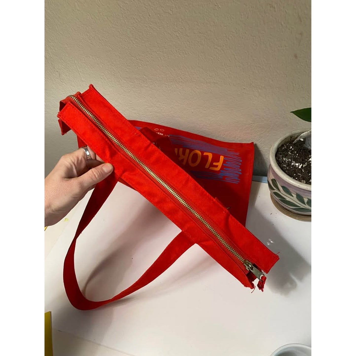 Bright Red Vintage Florida State Canvas Zip Tote Bag