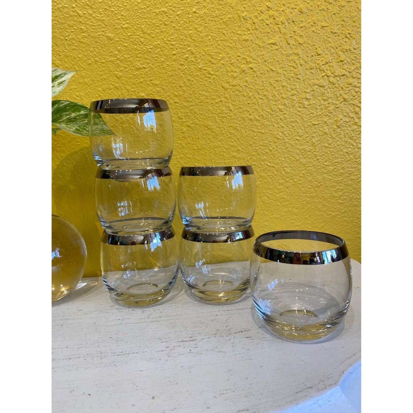 Vintage Mid Century Modern Chrome Edge Short Roly Poly Glasses set 6. Vintage barware