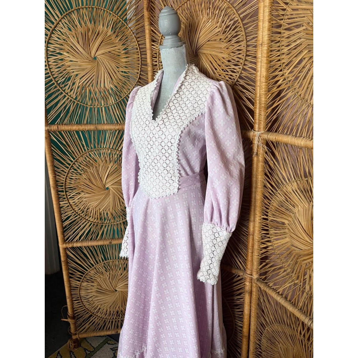 1970s Lavender Prairie Dress. Lace Long Sleeve Gown Victorian inspired. Handmade. Size Small