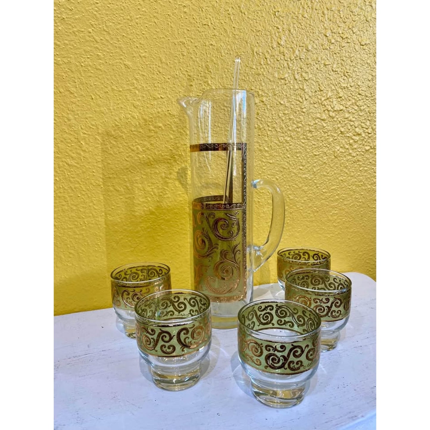 Vintage MCM Barware Culver 24k Set Cocktail Pitcher and Small Glasses. Gold Green Paisley Toledo