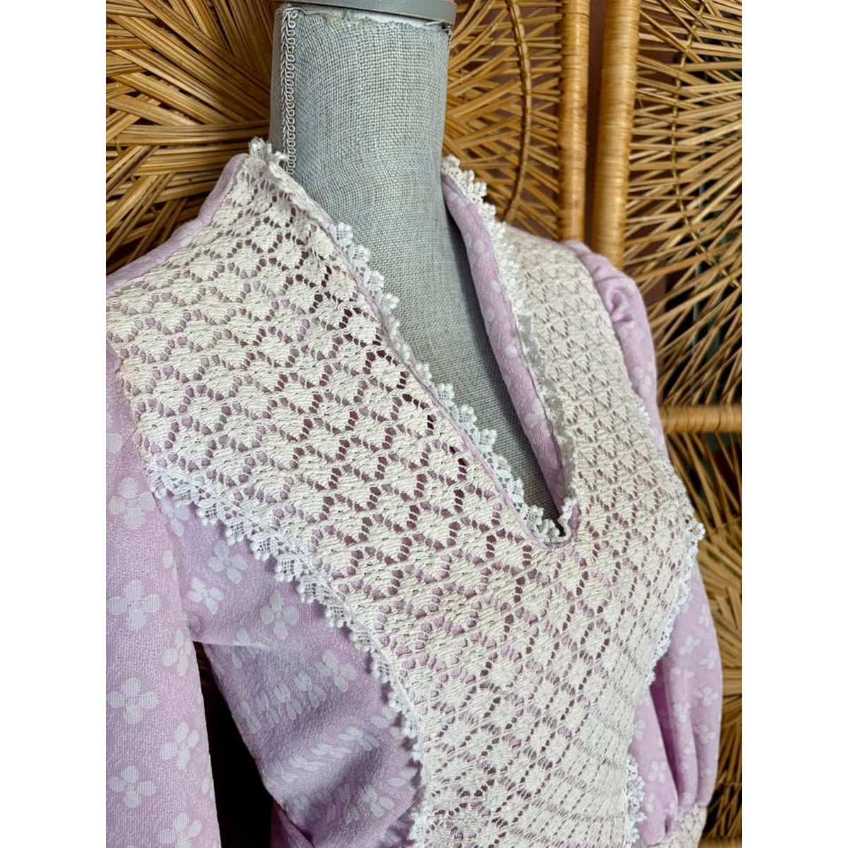 1970s Lavender Prairie Dress. Lace Long Sleeve Gown Victorian inspired. Handmade. Size Small