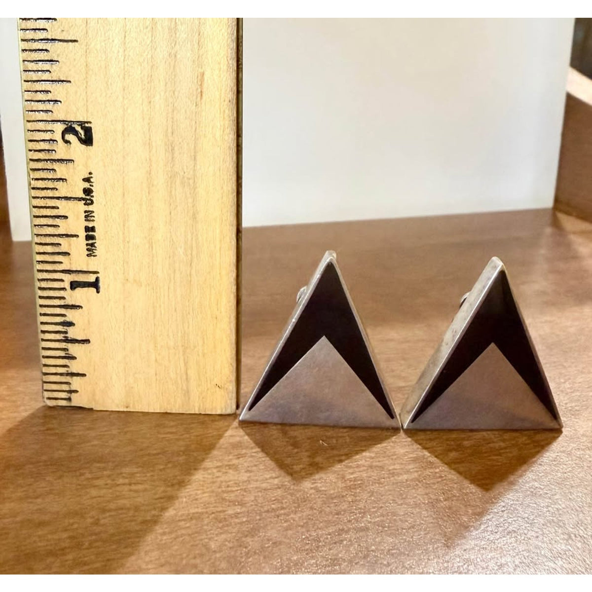 Vintage Sterling Silver & Black Onyx Triangle Clip On Earrings. Mexico. Taxco