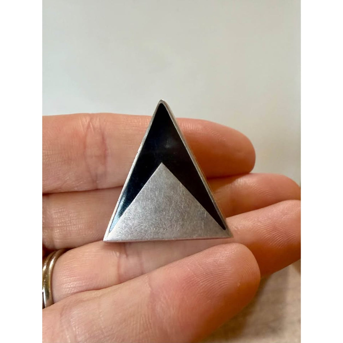 Vintage Sterling Silver & Black Onyx Triangle Clip On Earrings. Mexico. Taxco