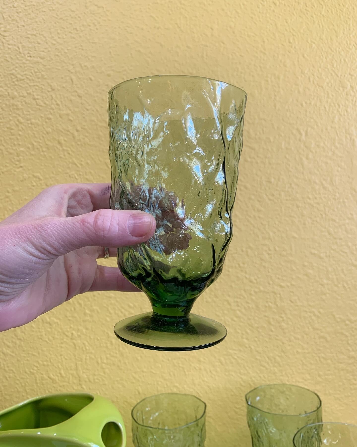 Morgantown green pedestal crinkle glasses. Set of 4